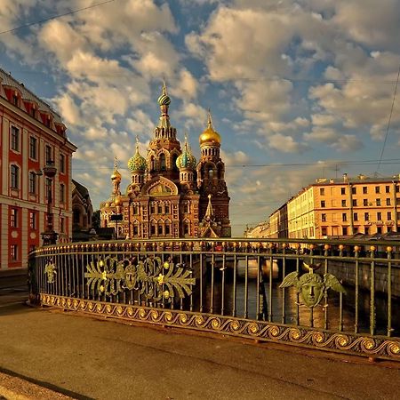 Griboedov House Bed & Breakfast Saint Petersburg Ngoại thất bức ảnh